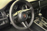 Porsche Macan Base