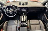 Porsche Macan Base