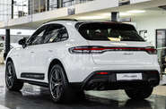 Porsche Macan Base