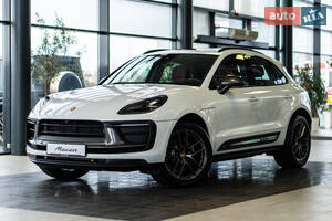 Porsche Macan Base