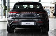 Porsche Macan Base