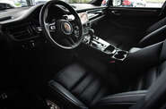 Porsche Macan Base
