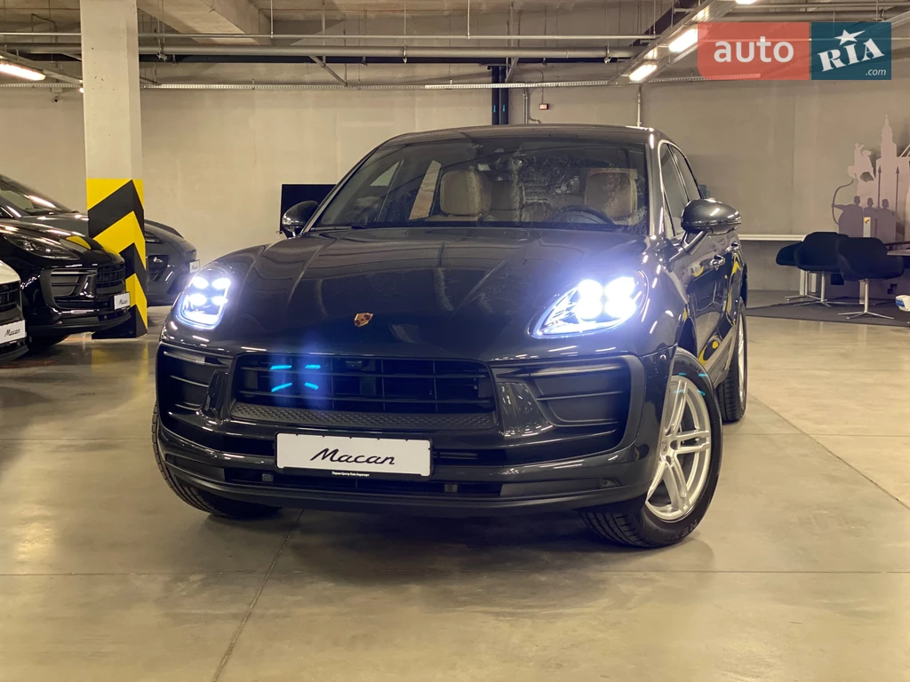 Porsche Macan Base