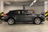 Porsche Macan Base