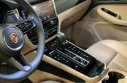 Porsche Macan Base