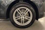 Porsche Macan Base