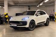 Porsche Macan Base