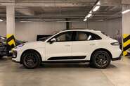 Porsche Macan Base