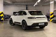 Porsche Macan Base
