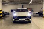 Porsche Macan Base