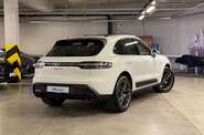 Porsche Macan Base