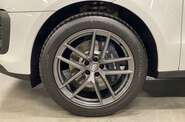 Porsche Macan Base
