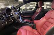 Porsche Macan Base