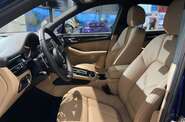 Porsche Macan Base