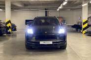 Porsche Macan Base