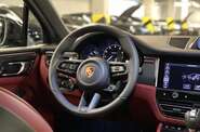 Porsche Macan Base
