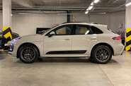 Porsche Macan Base