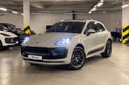 Porsche Macan Base