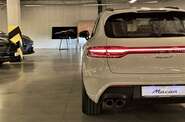 Porsche Macan Base