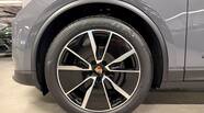 Porsche Macan Base