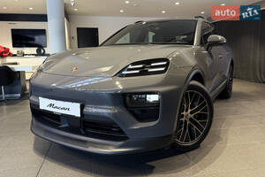 Porsche Macan Base