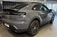 Porsche Macan Base