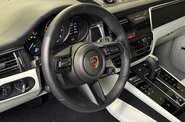 Porsche Macan Base