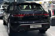 Porsche Macan Base