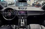 Porsche Macan Base