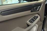 Porsche Macan Base