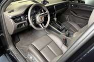 Porsche Macan Base