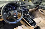 Porsche Macan Base