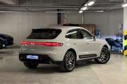 Porsche Macan Base