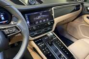 Porsche Macan Base