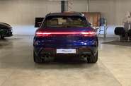Porsche Macan Base