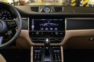 Porsche Macan Base