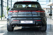 Porsche Macan Base