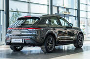 Porsche Macan Base