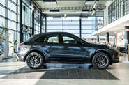 Porsche Macan Base