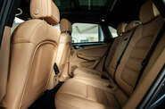 Porsche Macan Base