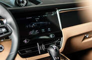 Porsche Macan Base