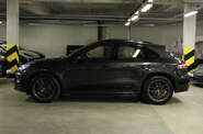 Porsche Macan Base