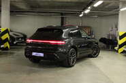 Porsche Macan Base