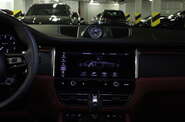 Porsche Macan Base