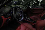 Porsche Macan Base
