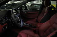 Porsche Macan Base