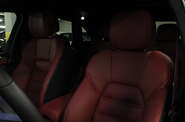Porsche Macan Base
