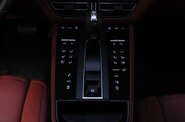 Porsche Macan Base