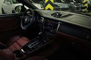 Porsche Macan Base