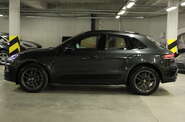 Porsche Macan Base
